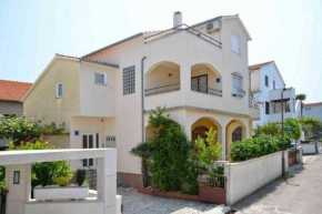 Apartments with a parking space Vodice - 23346